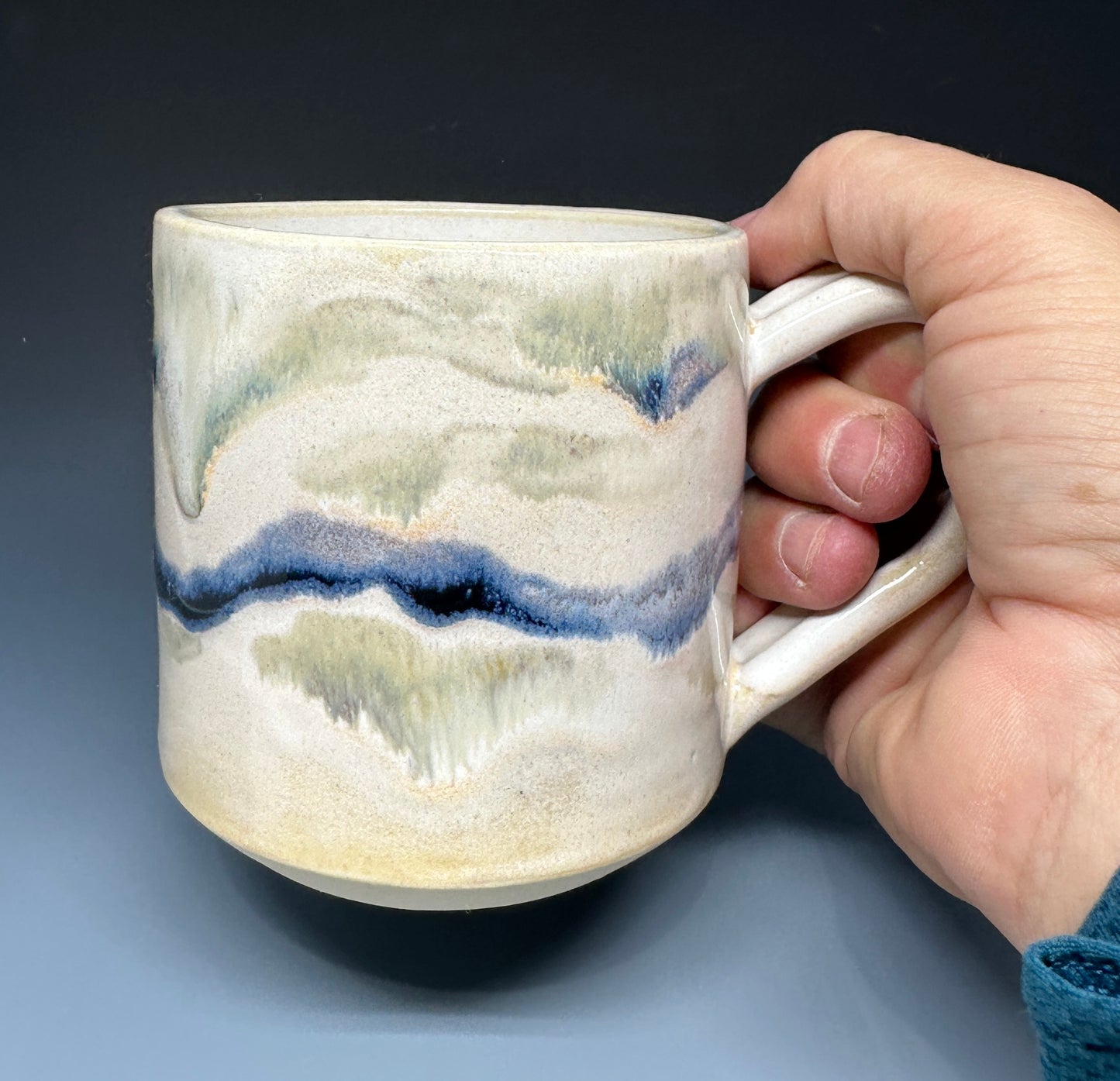 Cream Wavy Mug